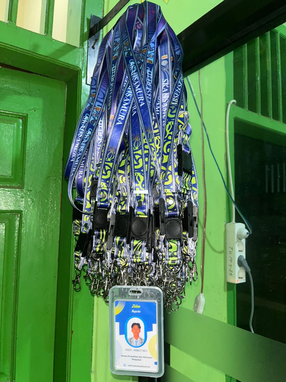 Paket Lanyard + ID Card